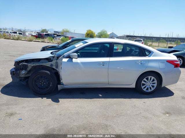 Nissan Altima 2.5 S 2017 1N4AL3AP6HC476388 Image 15
