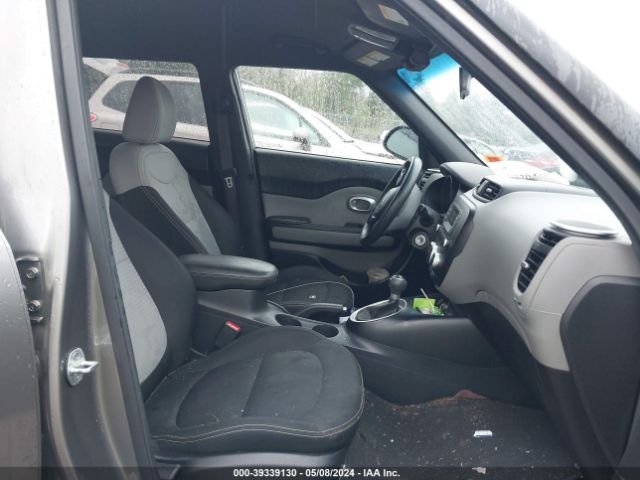 KNDJP3A53F7138885 KIA SOUL +