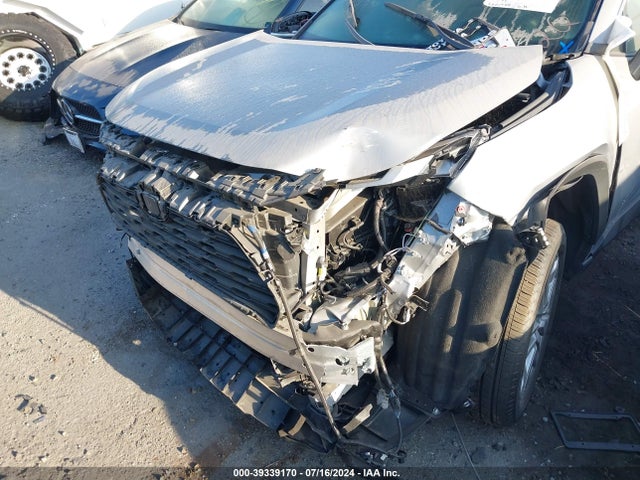 Toyota Rav4 Xle Premium 2023 2T3A1RFV8PW337627 Image 12