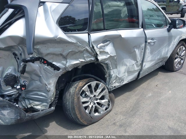 Toyota Rav4 Xle Premium 2023 2T3A1RFV8PW337627 Image 17