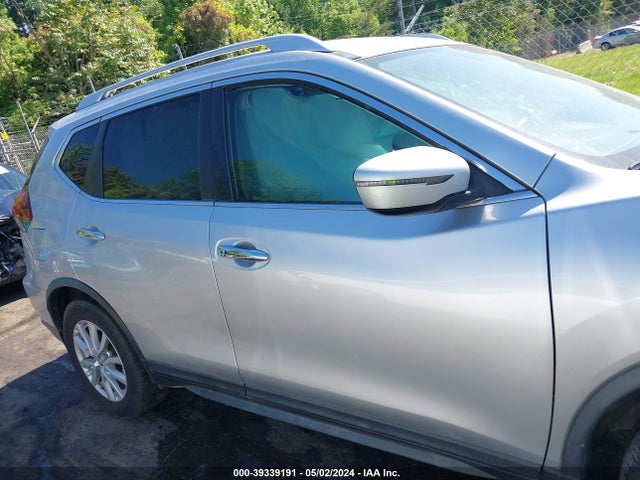 Nissan ROGUE SV 2018 KNMAT2MTXJP622058 Image 13