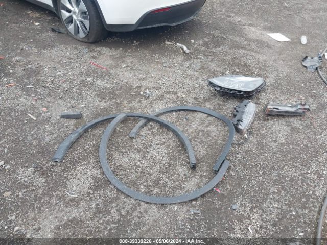 7SAYGDEE7RF989054 Tesla Model Y Long Range Dual Motor All-wheel Drive