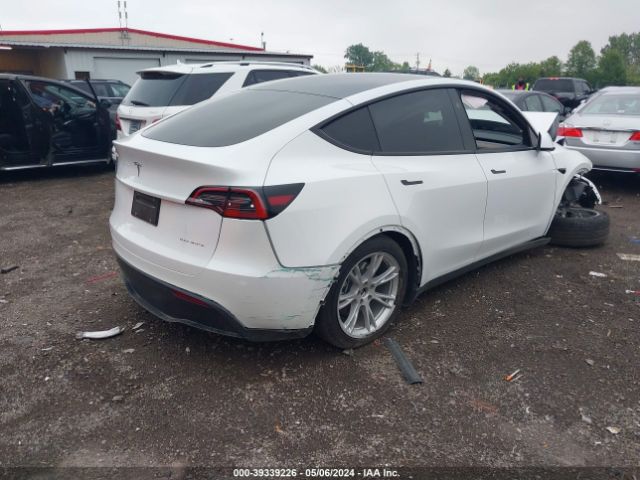 7SAYGDEE7RF989054 Tesla Model Y Long Range Dual Motor All-wheel Drive