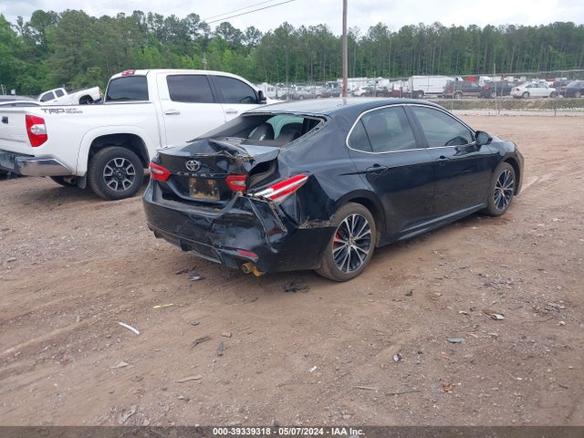 Toyota CAMRY SE 2018 4T1B11HK2JU614765 Image 4