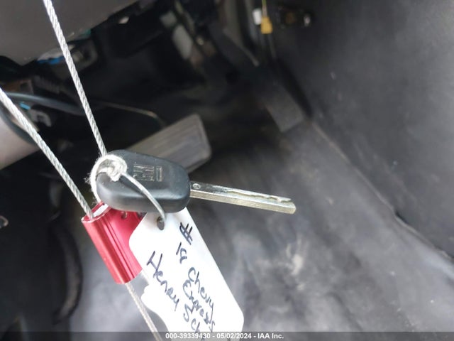 Chevrolet Express 2500 Work Van 2018 1GCWGAFP2J1336129 Image 10