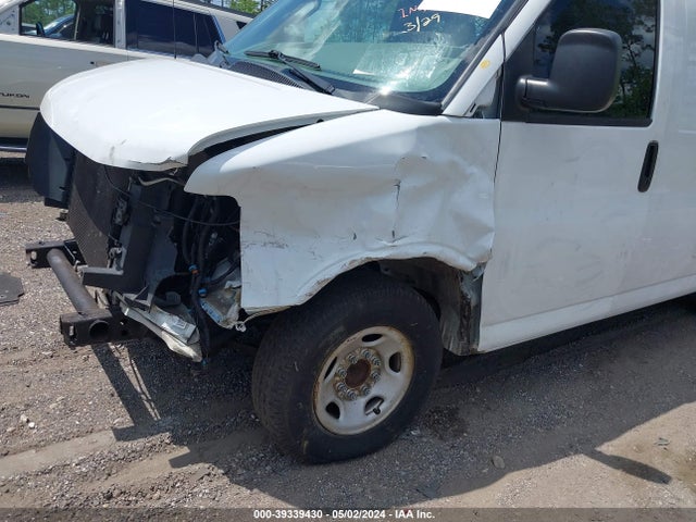 Chevrolet Express 2500 Work Van 2018 1GCWGAFP2J1336129 Image 6