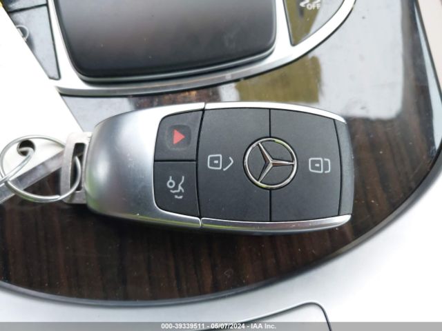 W1N0G8DB6NG090817 Mercedes-Benz Glc 300 Suv
