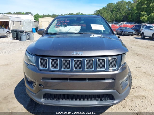 Jeep Compass Latitude 4x4 2018 3C4NJDBBXJT492632 Image 12