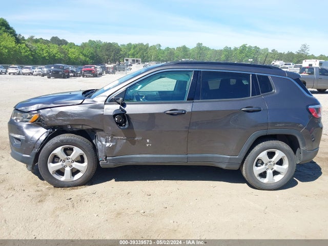 Jeep Compass Latitude 4x4 2018 3C4NJDBBXJT492632 Image 14