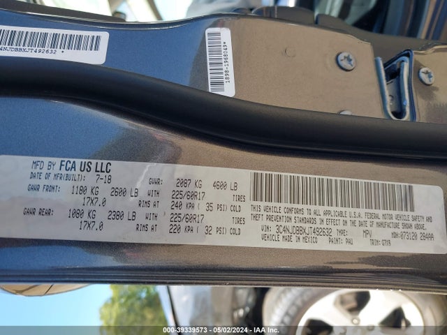 3C4NJDBBXJT492632 Jeep Compass Latitude 4x4
