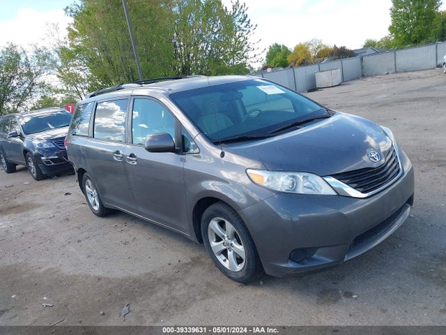 2011 Toyota Sienna Le V6 მანქანა იყიდება აუქციონზე, vin: 5TDKK3DC8BS066515, აუქციონის ნომერი: 39339631