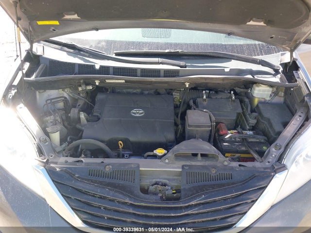 2011 Toyota Sienna Le V6 მანქანა იყიდება აუქციონზე, vin: 5TDKK3DC8BS066515, აუქციონის ნომერი: 39339631