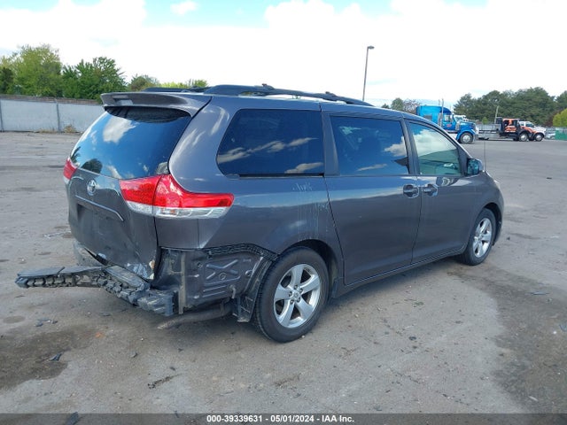 2011 Toyota Sienna Le V6 მანქანა იყიდება აუქციონზე, vin: 5TDKK3DC8BS066515, აუქციონის ნომერი: 39339631