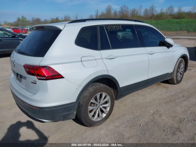 3VV0B7AX9JM054038 Volkswagen Tiguan 2.0t S