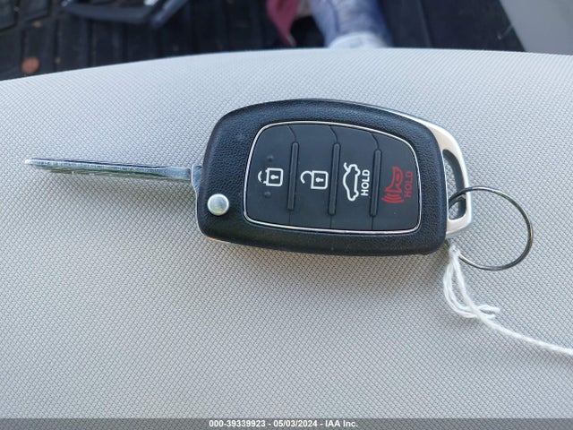 Hyundai SONATA SE 2015 5NPE24AF5FH212639 Image 11