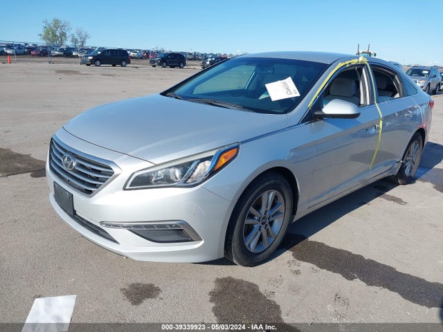 Hyundai SONATA SE 2015 5NPE24AF5FH212639 Image 2