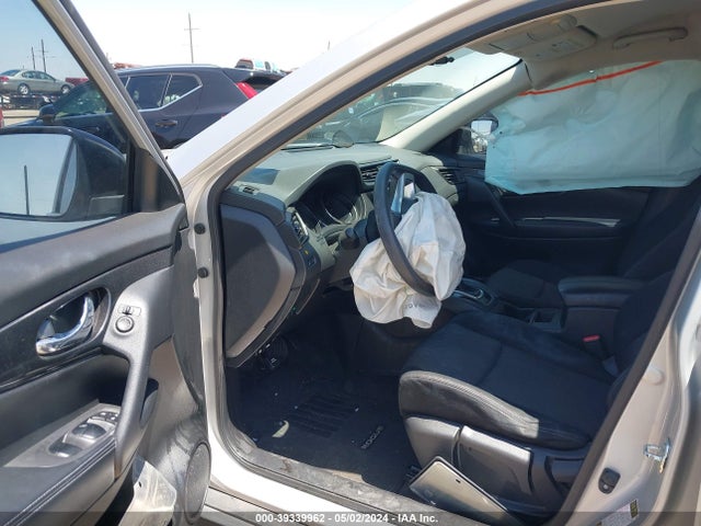 Nissan ROGUE S 2017 JN8AT2MT4HW140562 Image 5