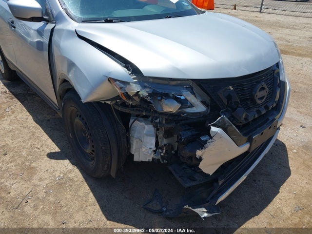 Nissan ROGUE S 2017 JN8AT2MT4HW140562 Image 6