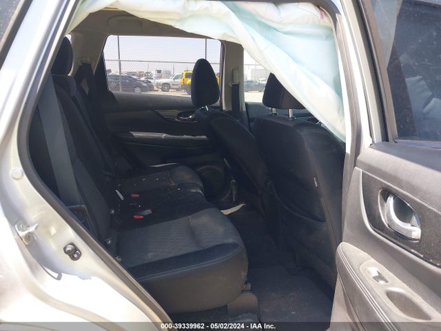 Nissan ROGUE S 2017 JN8AT2MT4HW140562 Image 8