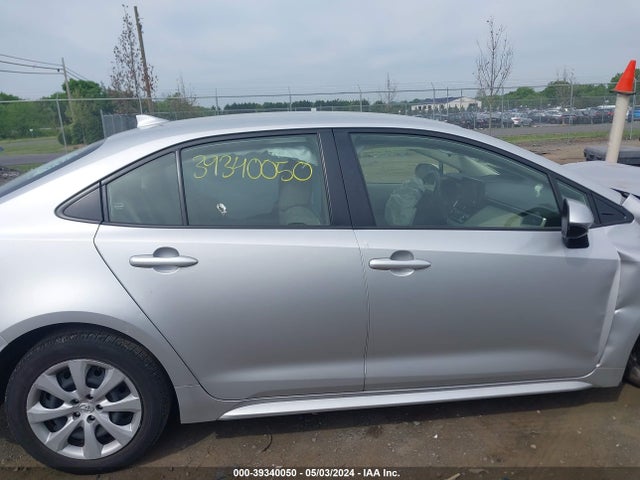 Toyota COROLLA LE 2022 JTDEPMAE7NJ190612 Image 13