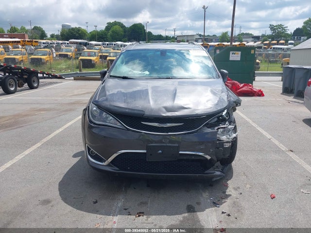 2C4RC1BG6JR309560 Chrysler Pacifica Touring L