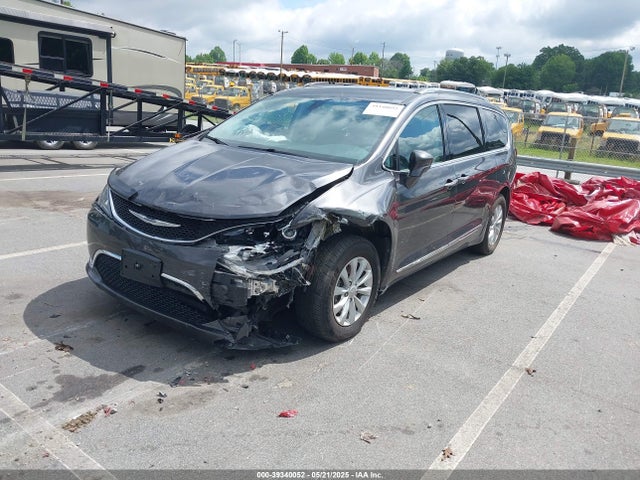 2C4RC1BG6JR309560 Chrysler Pacifica Touring L
