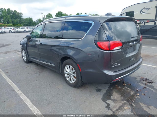 2C4RC1BG6JR309560 Chrysler Pacifica Touring L