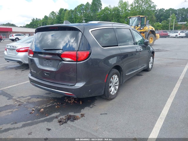 2C4RC1BG6JR309560 Chrysler Pacifica Touring L