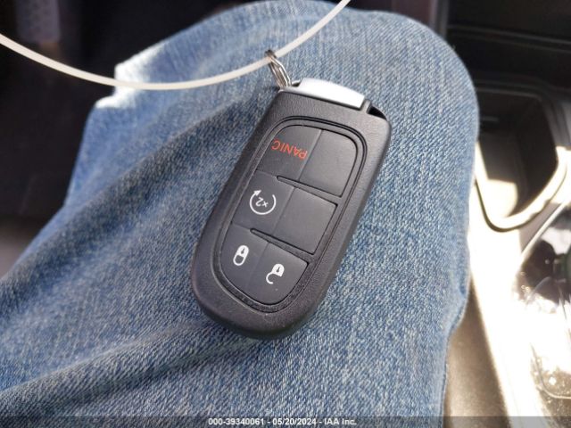 2021 JEEP CHEROKEE 1C4PJLLB8MD227056 Photo 10