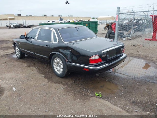 2000 JAGUAR XJ8 SAJDA14C5YLF10559 Photo 2
