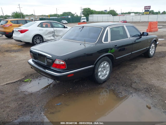 2000 JAGUAR XJ8 SAJDA14C5YLF10559 Photo 3