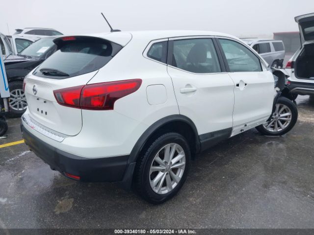 JN1BJ1CP8HW029262 Nissan Rogue Sport S