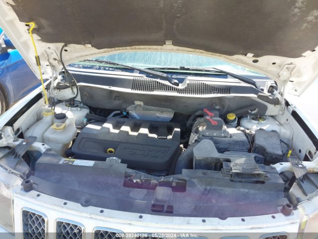 1C4NJDEB2ED670637 Jeep Compass Latitude
