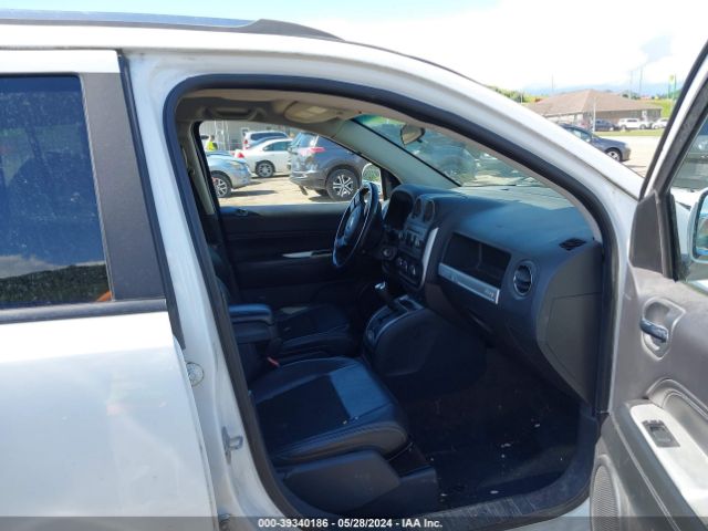 1C4NJDEB2ED670637 Jeep Compass Latitude