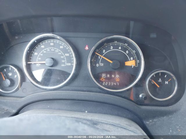 1C4NJDEB2ED670637 Jeep Compass Latitude