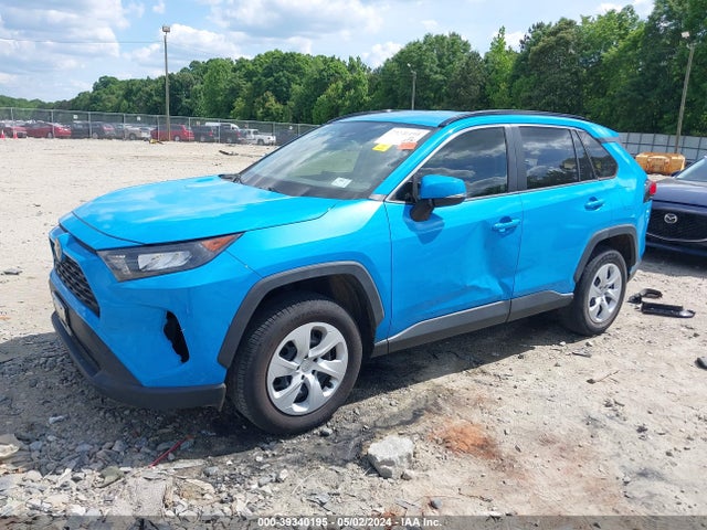 Toyota RAV4 LE 2019 JTMK1RFV4KJ009777 Image 2