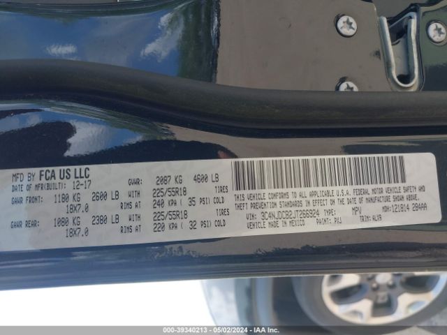 3C4NJDCB2JT266924 Jeep Compass Limited 4x4