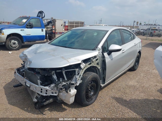 Chevrolet Cruze Ls Auto 2017 1G1BC5SM1H7150207 Image 2