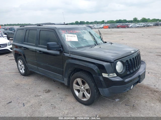 2015 1C4NJPFB2FD329014 главное изображение