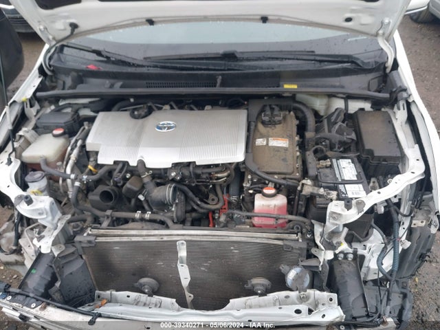 Toyota Prius Two 2016 JTDKBRFU6G3005245 Image 10
