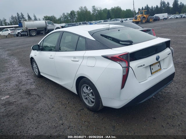 Toyota Prius Two 2016 JTDKBRFU6G3005245 Image 3