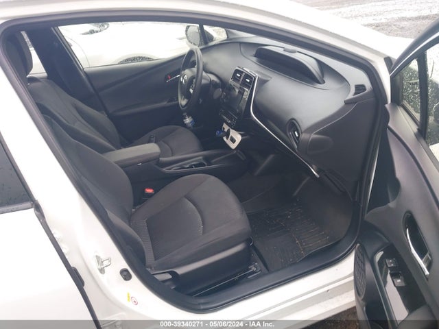 Toyota Prius Two 2016 JTDKBRFU6G3005245 Image 5
