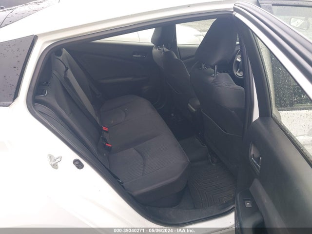Toyota Prius Two 2016 JTDKBRFU6G3005245 Image 8
