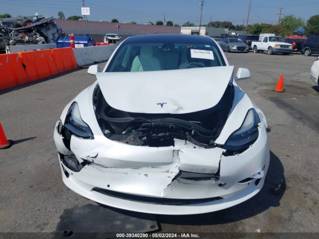 5YJ3E1EB5JF100208 Tesla Model 3 Long Range/performance