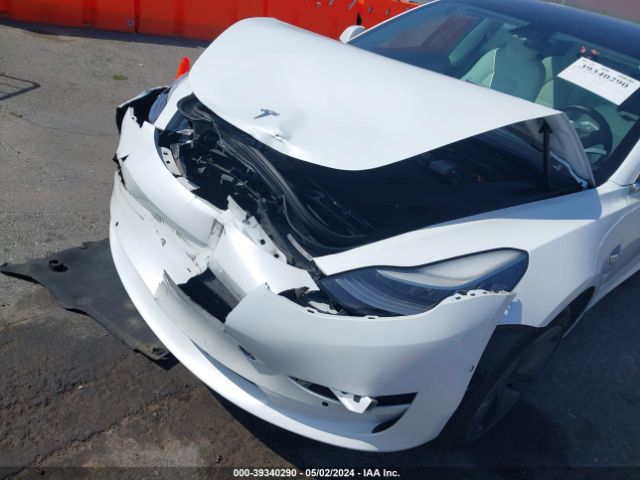 5YJ3E1EB5JF100208 Tesla Model 3 Long Range/performance