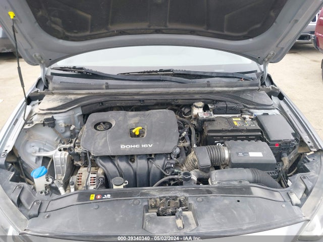 Hyundai ELANTRA SE 2017 5NPD84LF4HH170149 Image 10