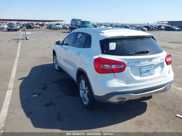 WDCTG4GB6JU000256 Mercedes-Benz Gla 250 4matic