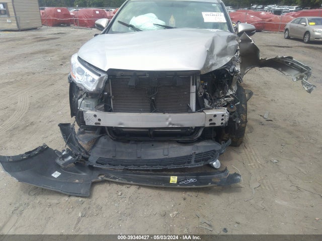 Toyota Highlander Le Plus V6 2015 5TDZKRFH2FS050617 Image 6