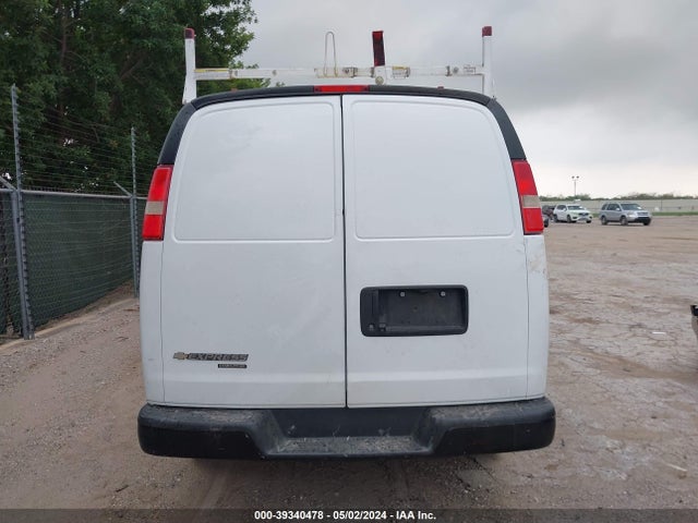 Chevrolet Express 2500 Work Van 2016 1GCWGAFF4G1176531 Image 17