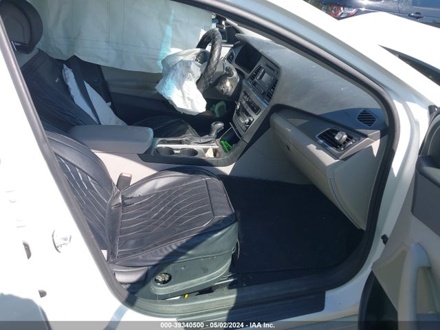 Hyundai SONATA SE 2015 5NPE24AF8FH186411 Image 5